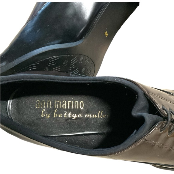 Ann Marino Black and Brown Oxford Heels - Picture 4 of 6